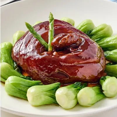 Dried Farm Vegetables with Braised Pork Knuckle (1 pc)